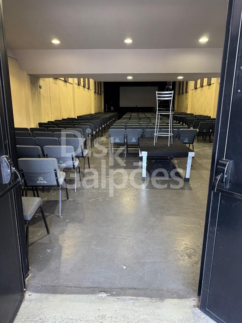 Galpão Comercial para locação – Centro