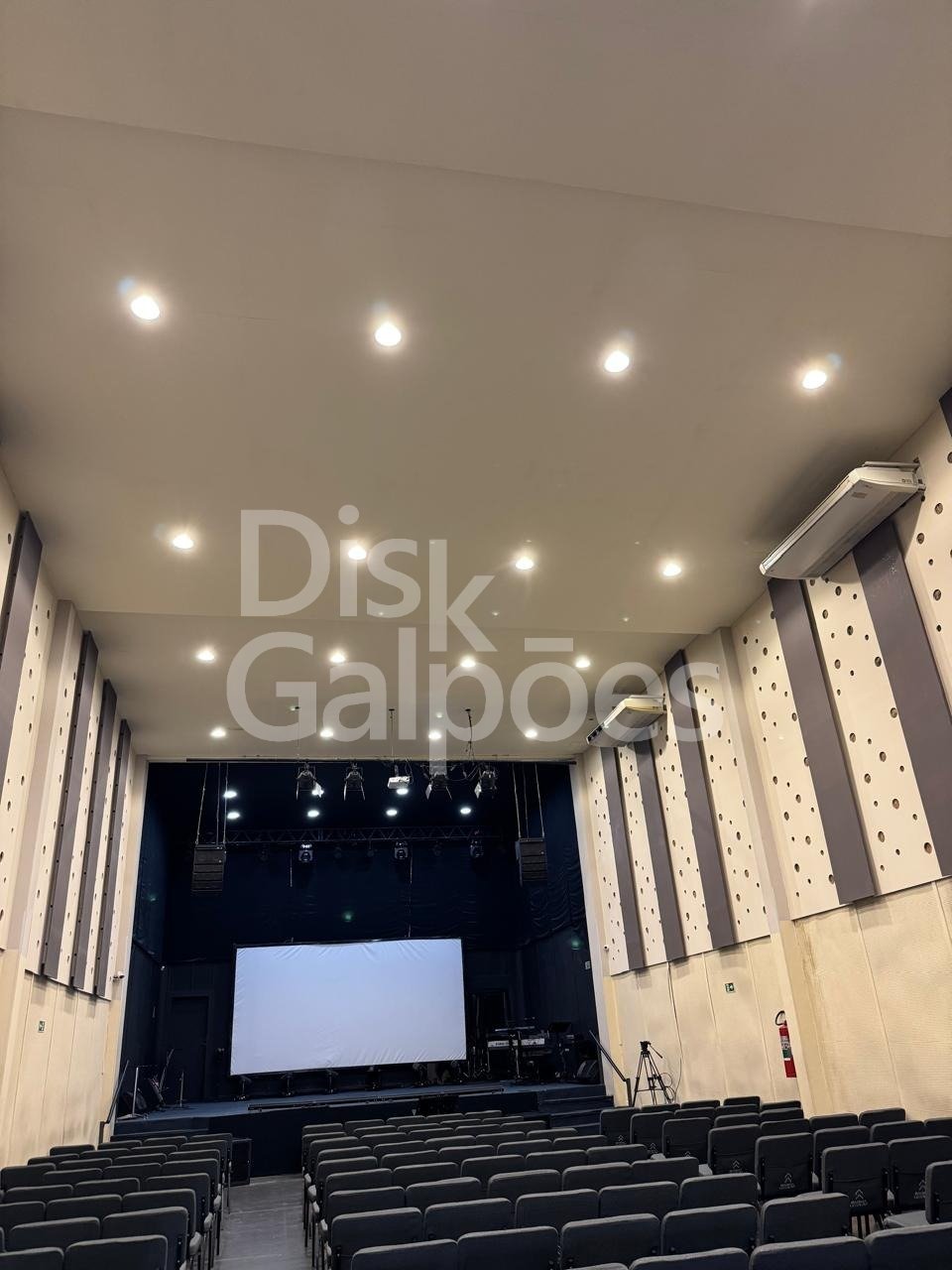 Galpão Comercial para locação – Centro