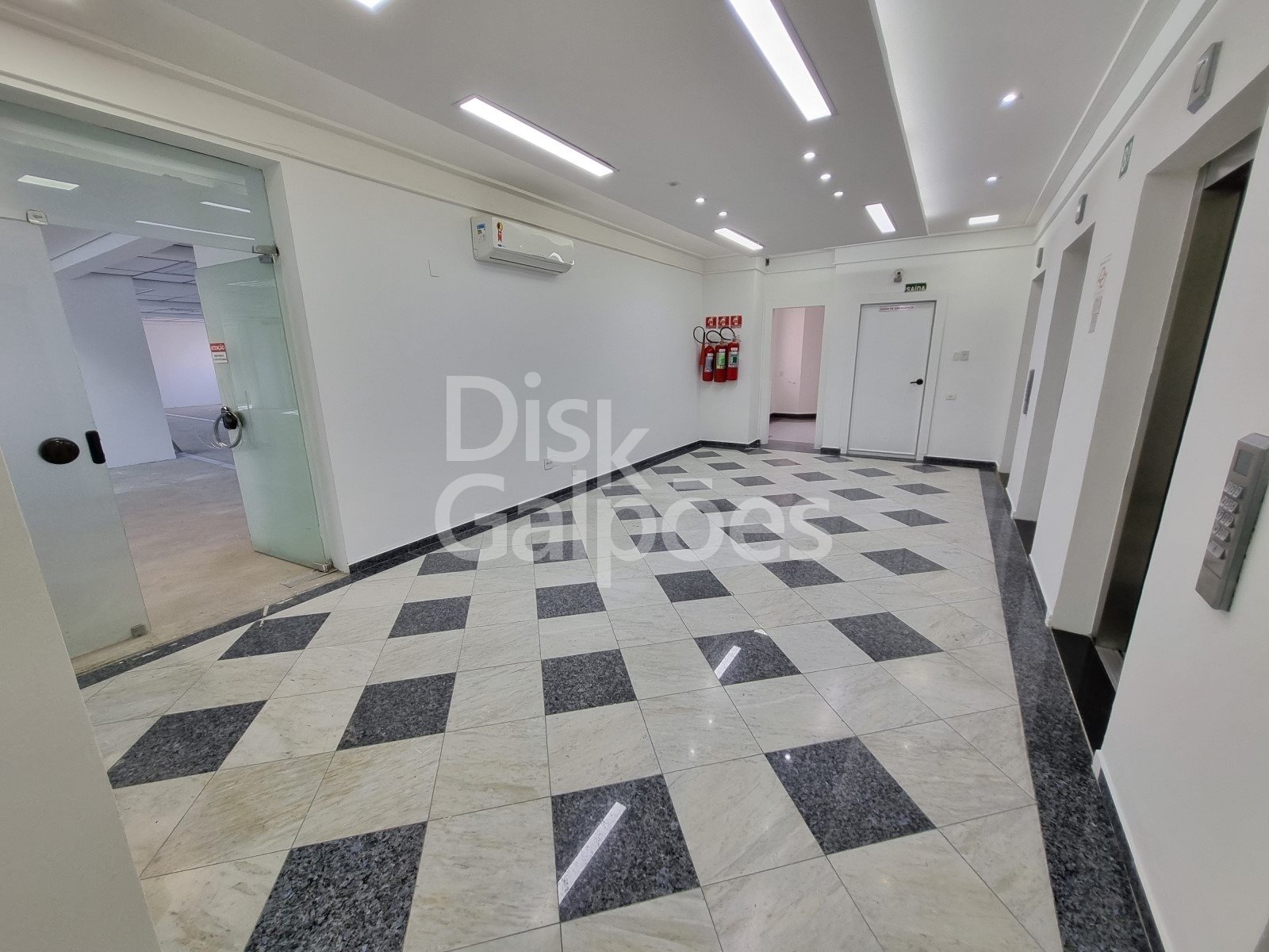 Sala e Conjunto para locação – Centro