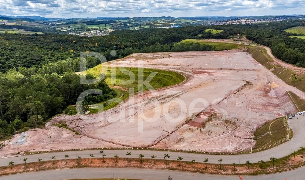Galpão em Condomínio para locação – Jardim Kanimar