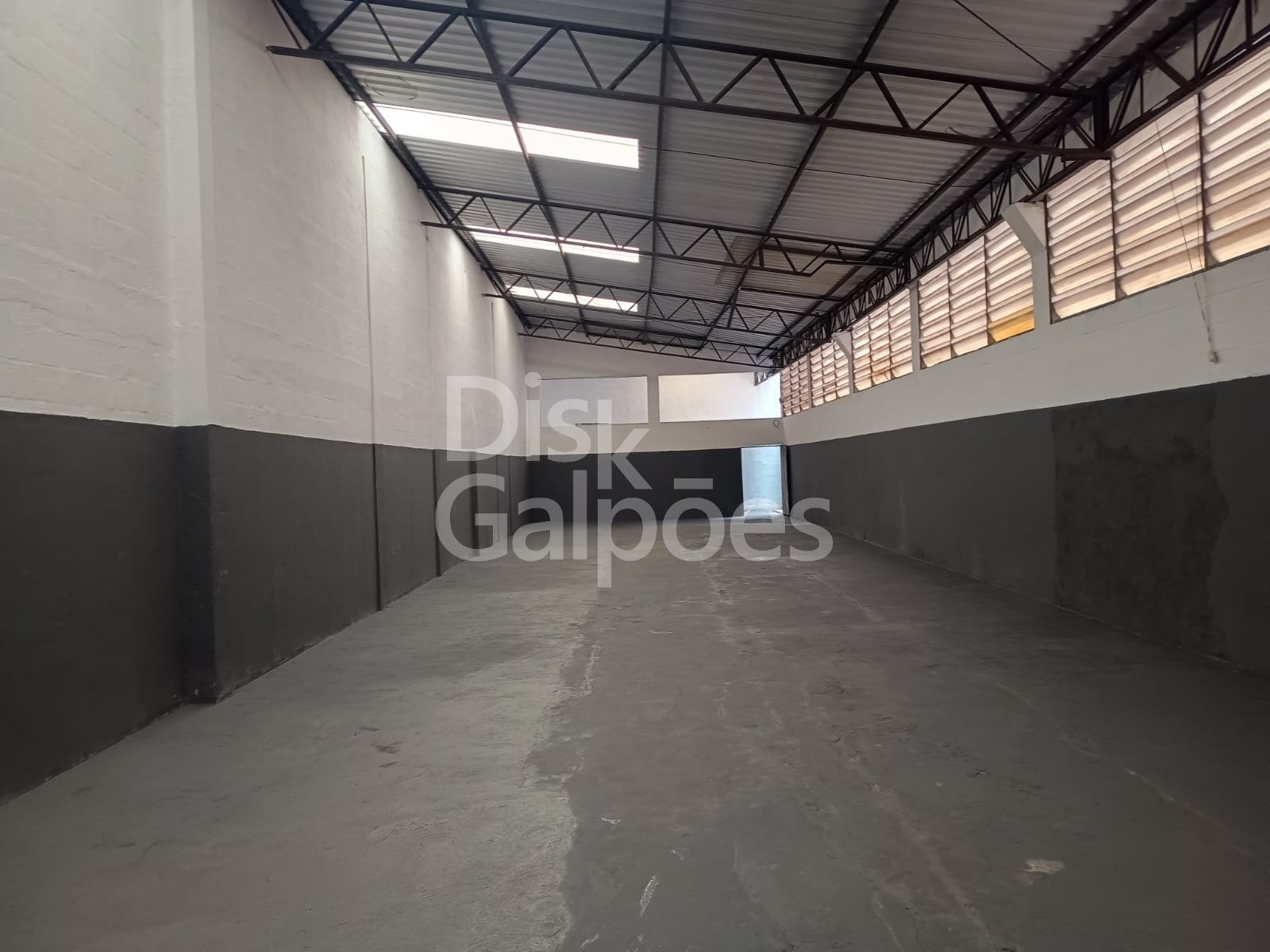 Galpão Industrial para locação – Canhema