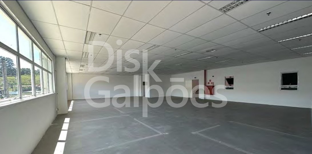 Galpão em Condomínio para locação – Parque Industrial Ramos de Freitas