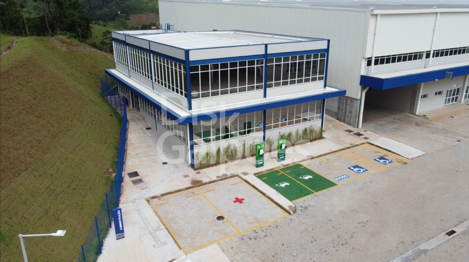Galpão em Condomínio para locação – Ecoville