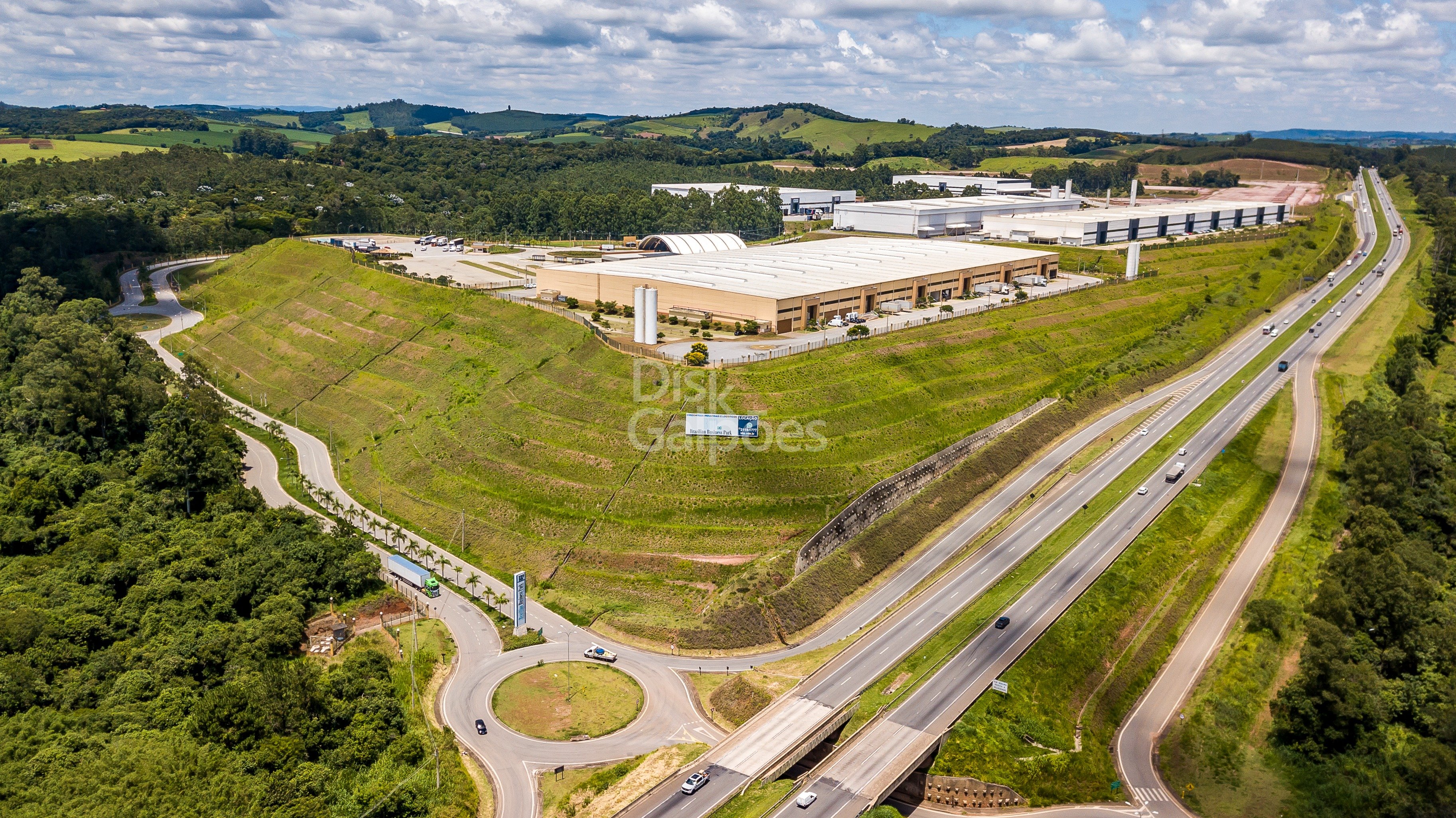 Galpão em Condomínio para locação – Ponte Alta