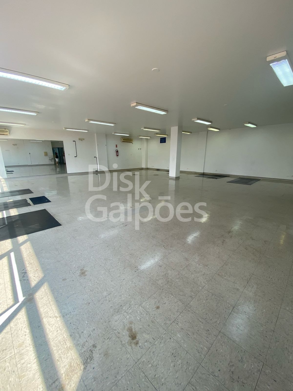 Galpão Comercial para locação – Indianópolis