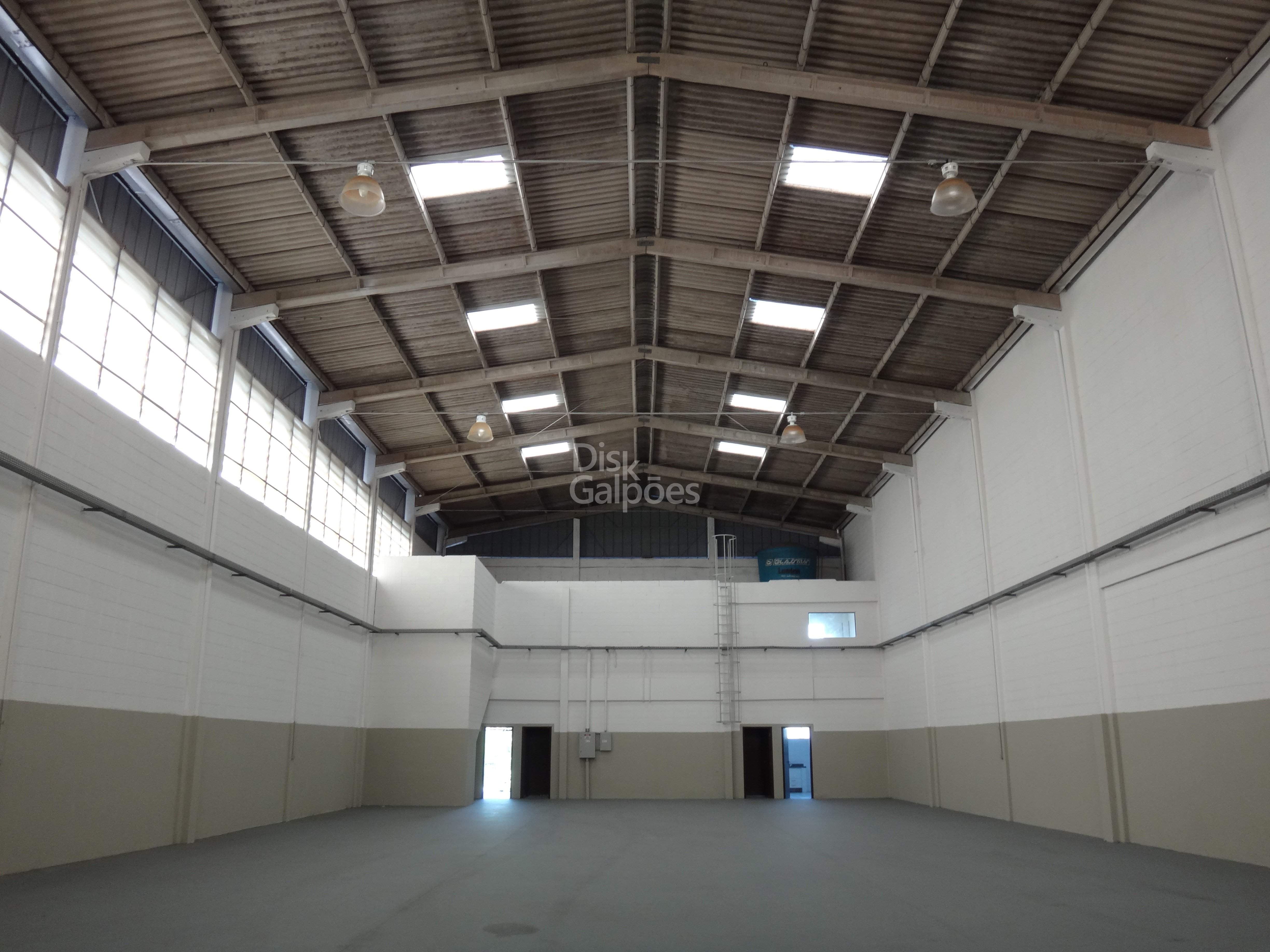 Galpão em Condomínio para locação – Parque Santana
