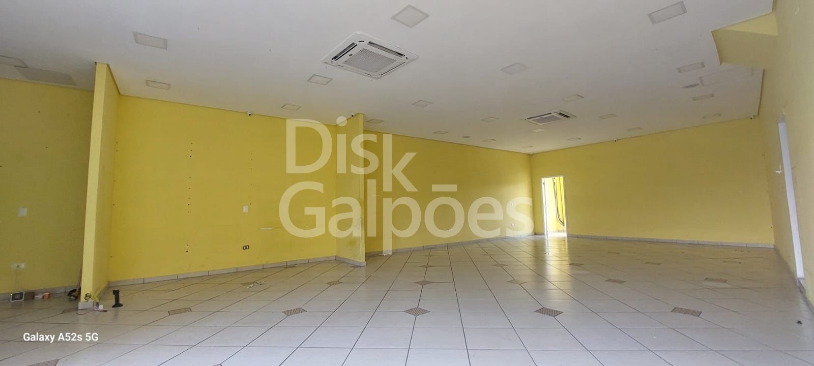 Salão Comercial para locação – Centro