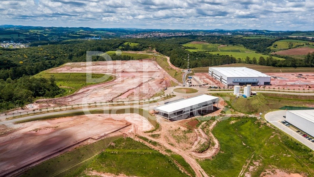 Galpão em Condomínio para locação – Jardim Kanimar