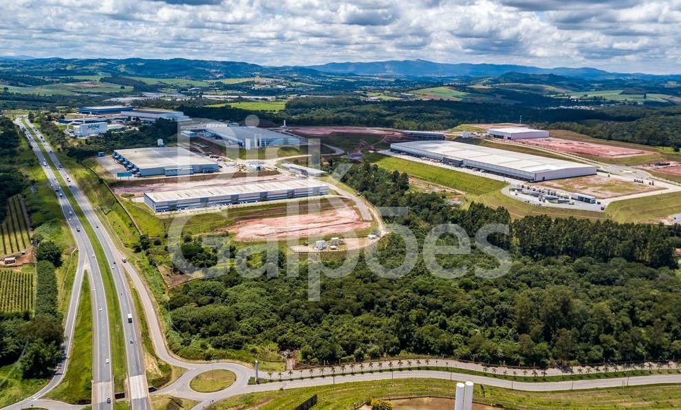 Galpão em Condomínio para locação – Jardim Kanimar