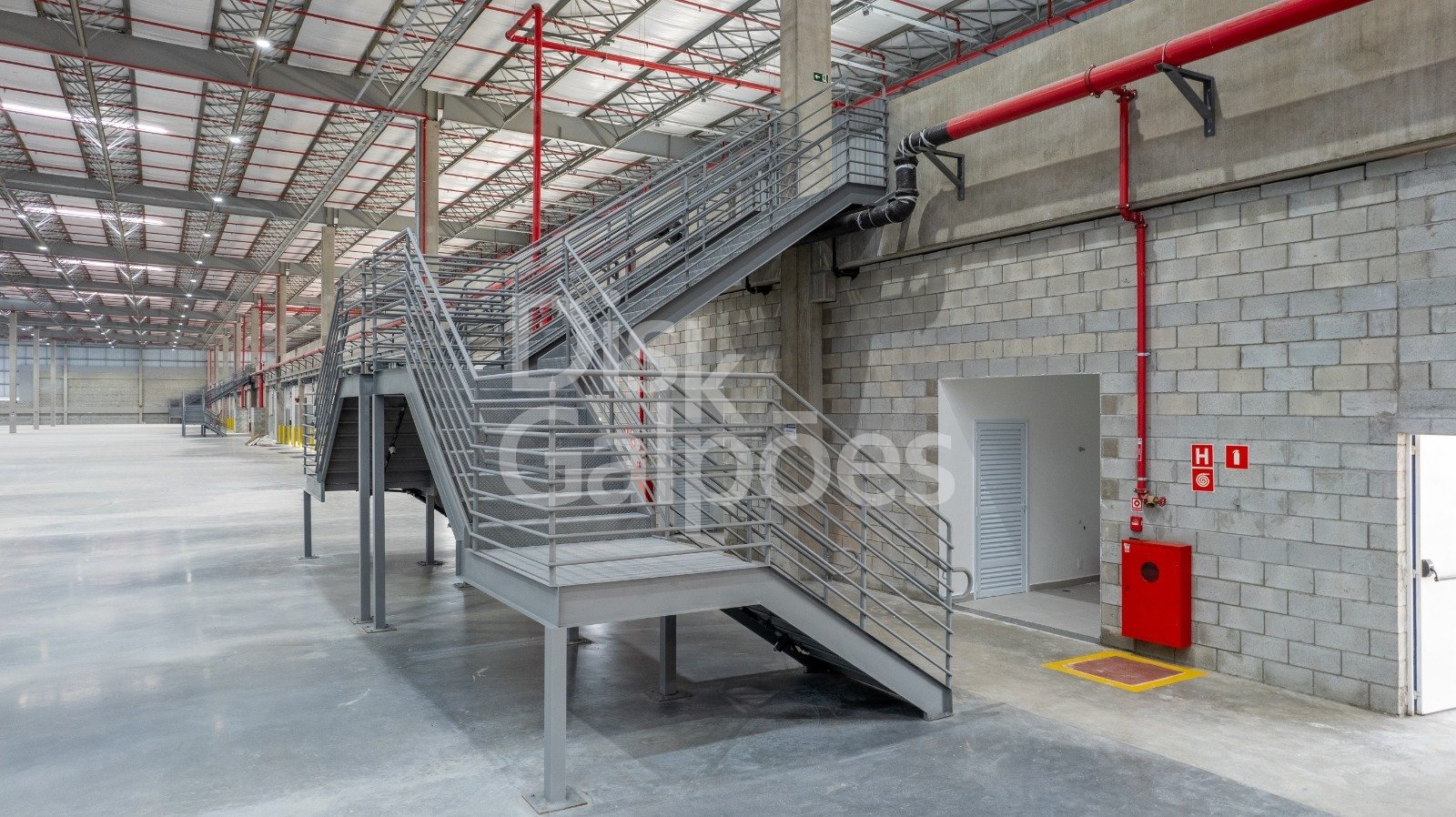 Galpão em Condomínio para locação – Jardim Santo Afonso