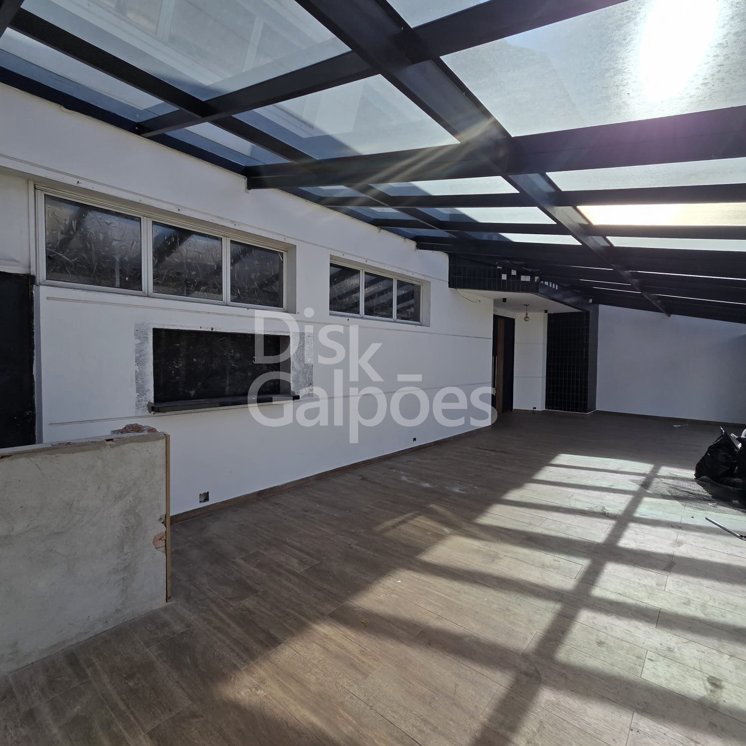 Galpão Comercial para locação – Centro