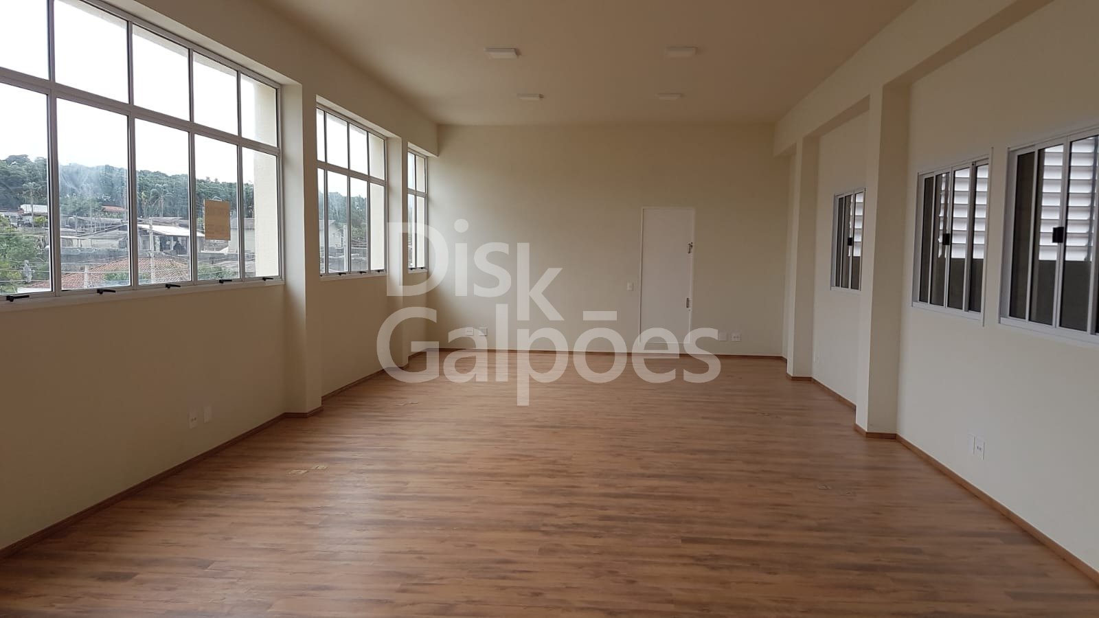 Galpão Industrial para locação – Bairro Do Carmo