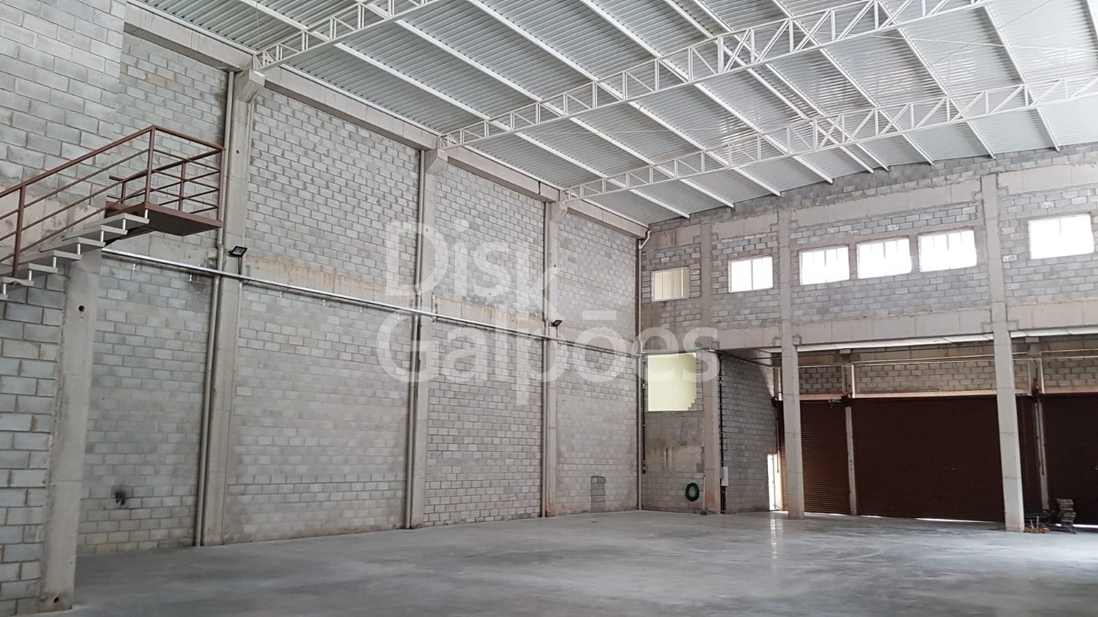 Galpão Industrial para locação – Bairro Do Carmo