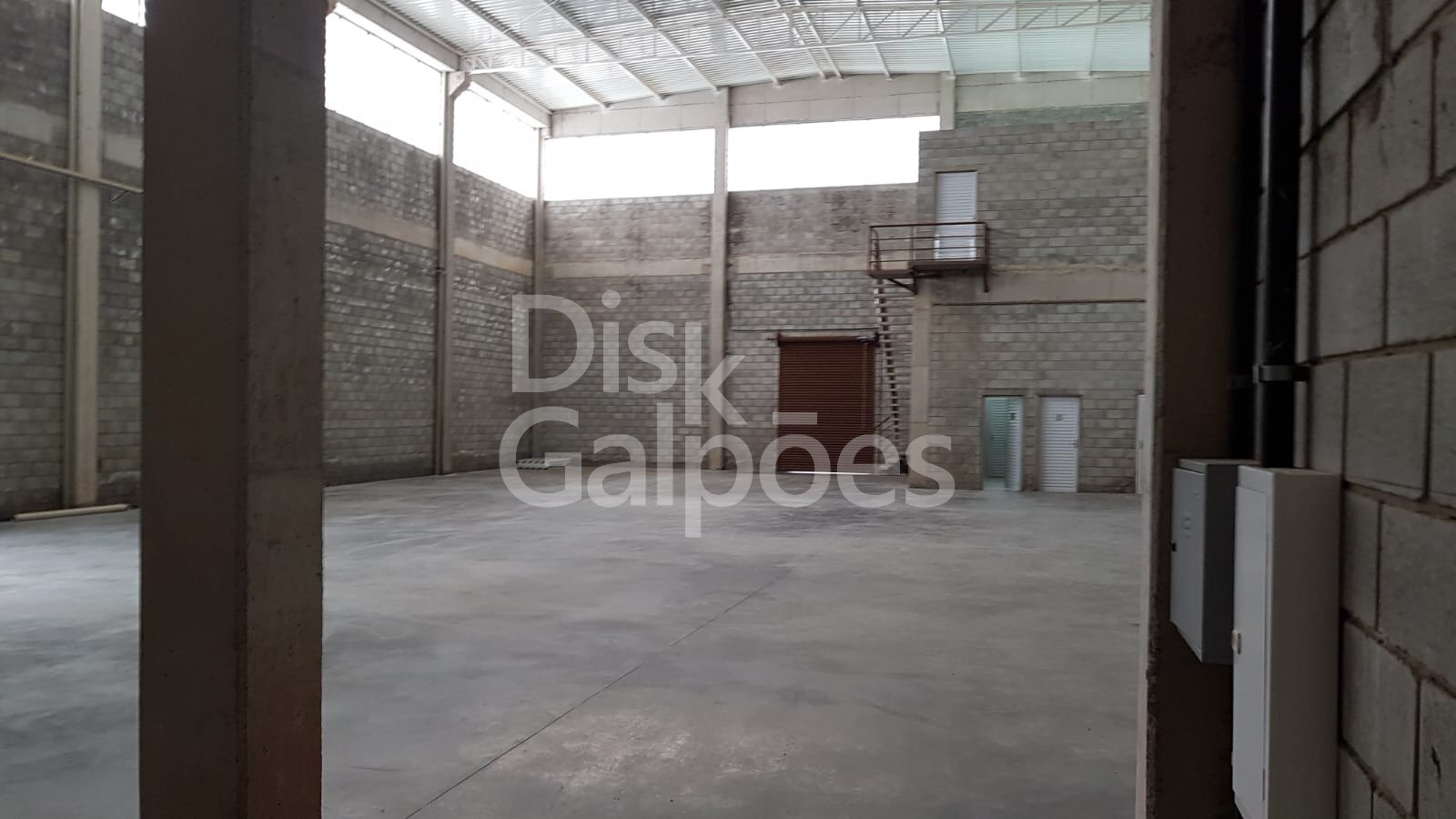 Galpão Industrial para locação – Bairro Do Carmo