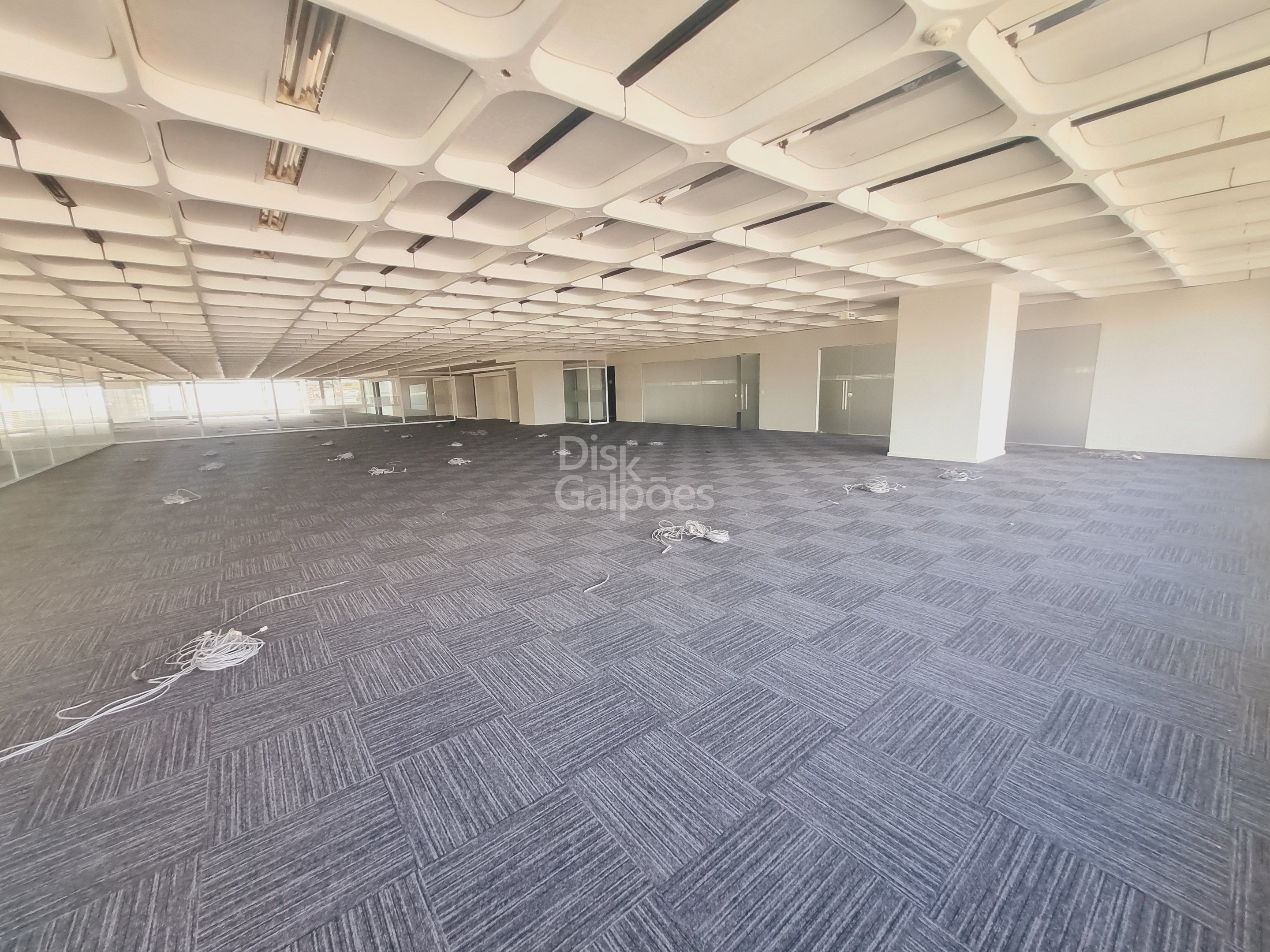 Conjunto Comercial com 2844.04m² para Aluguel e Venda – São Paulo