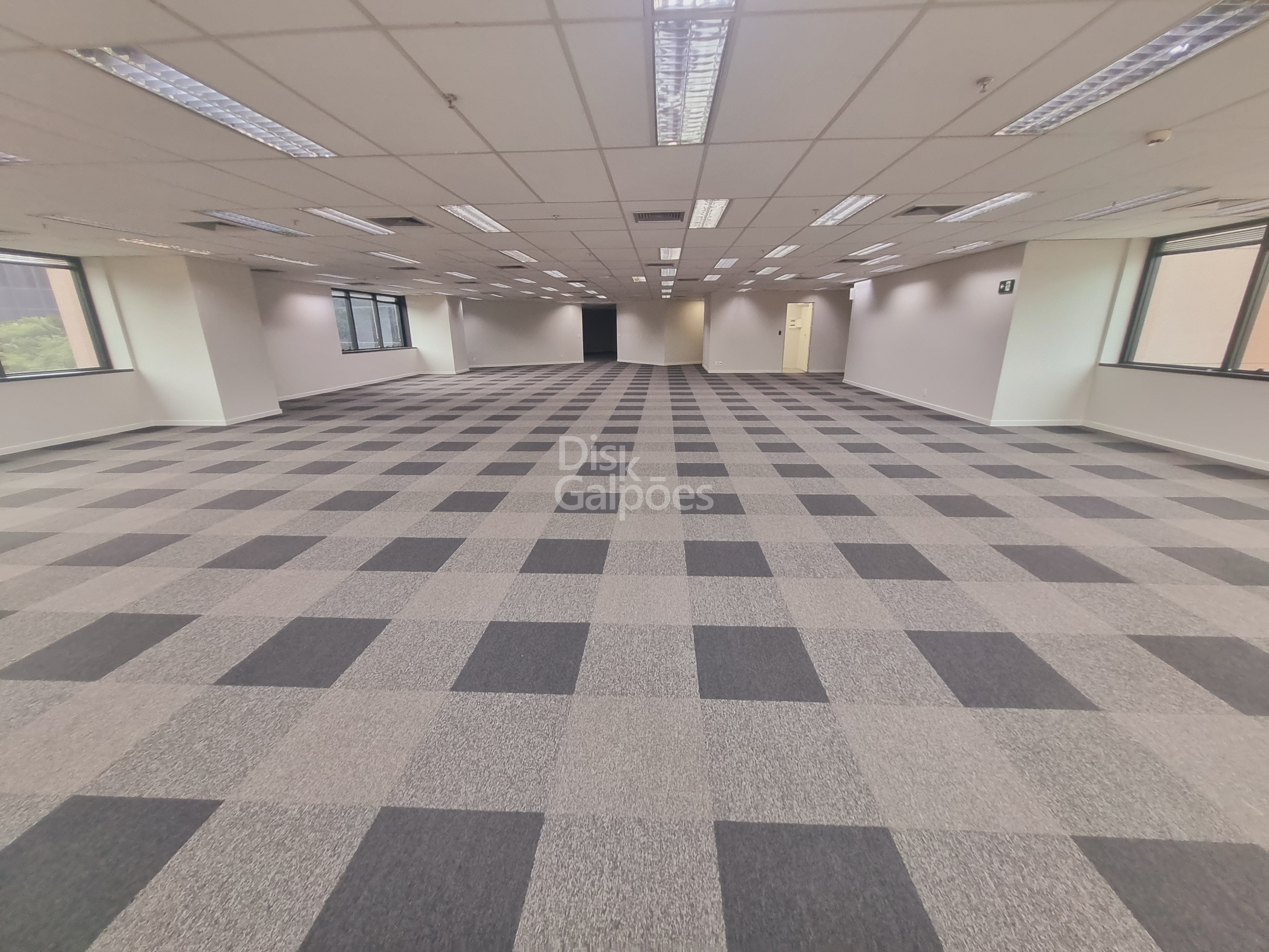 Conjunto Comercial com 775m² para Aluguel e Venda – São Paulo