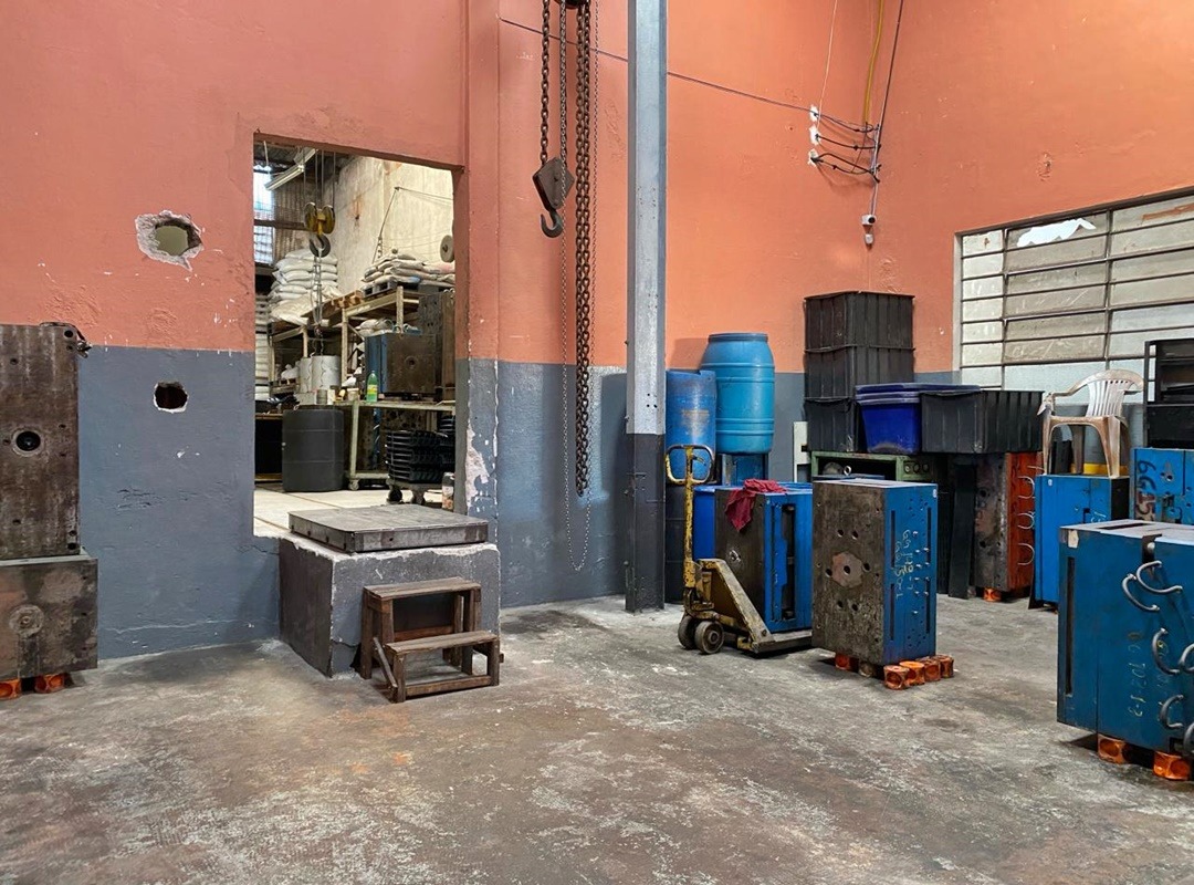 Galpão Industrial com 400m² para Aluguel e Venda – Diadema