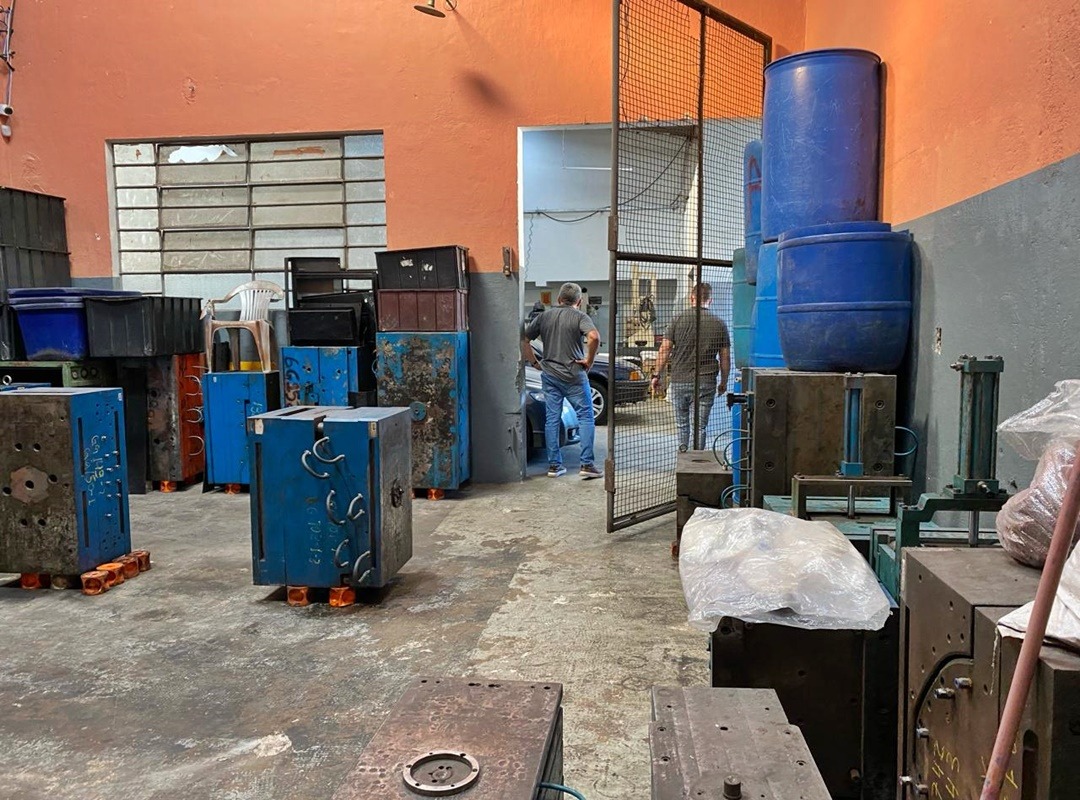 Galpão Industrial com 400m² para Aluguel e Venda – Diadema
