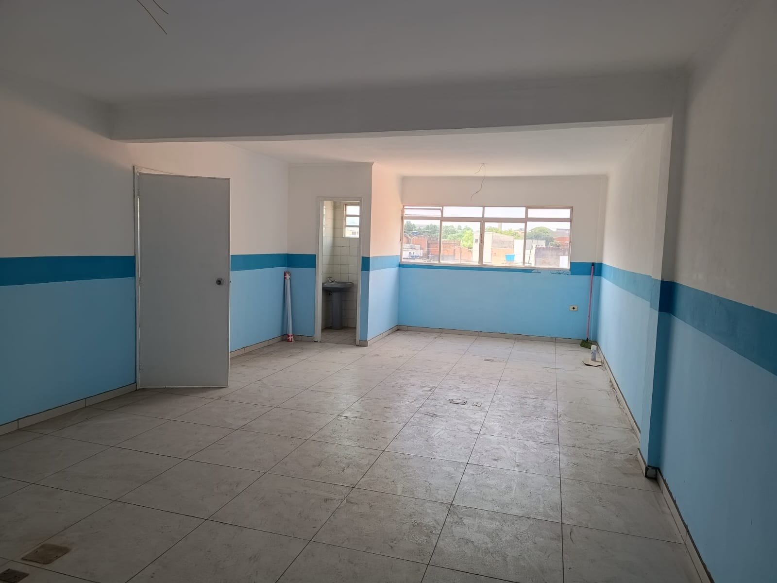 Galpão Industrial com 800m² para Aluguel e Venda – Diadema