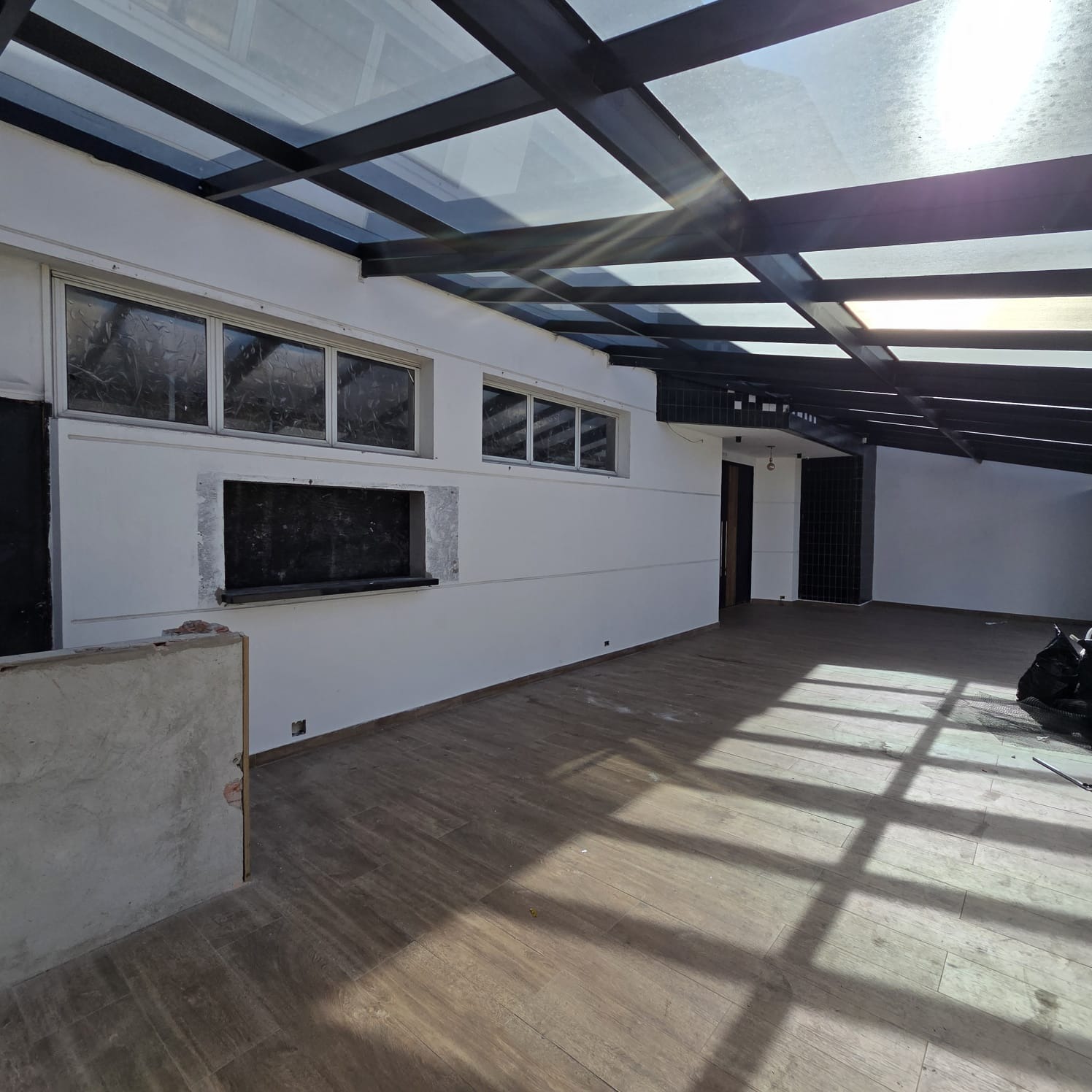 Galpão Comercial com 1170m² para Aluguel – Diadema