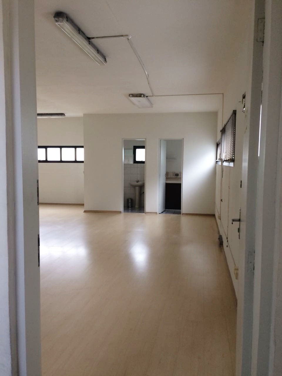 Galpão Industrial com 404.12m² para Aluguel e Venda – São Bernardo do Campo