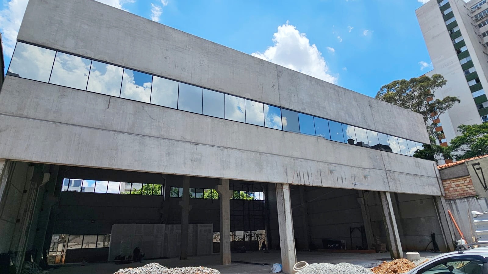 Galpão Comercial com 500m² para Aluguel – São Paulo