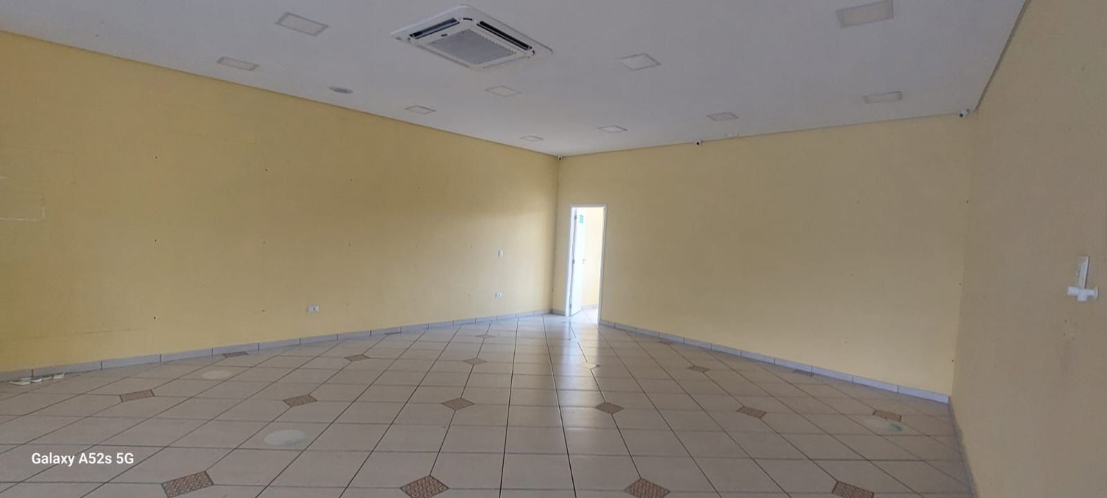 Salão Comercial com 120m² para Aluguel – Diadema