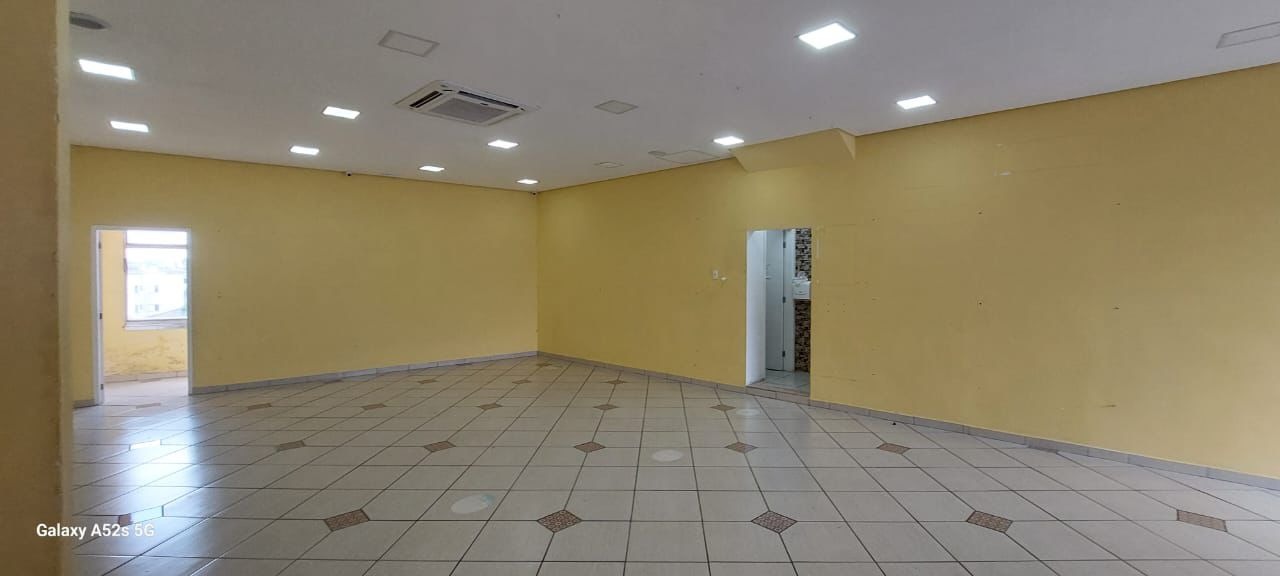 Salão Comercial com 120m² para Aluguel – Diadema