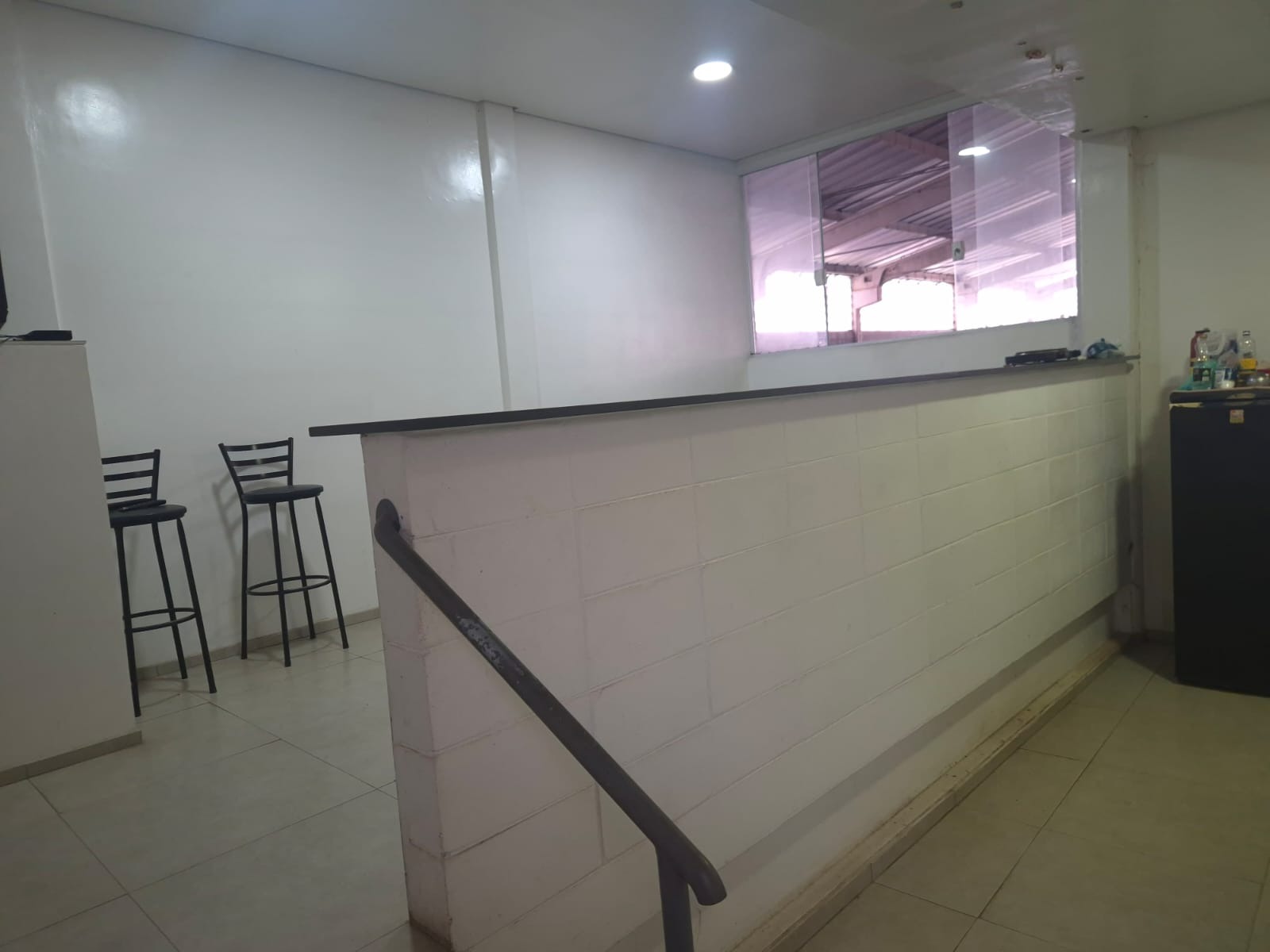 Galpão Industrial com 1000m² para Aluguel – Cajamar