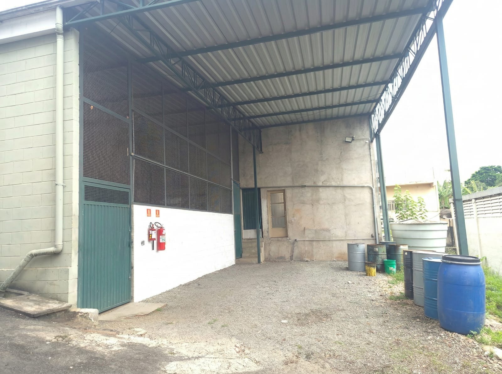 Galpão Industrial com 1000m² para Aluguel – Cajamar