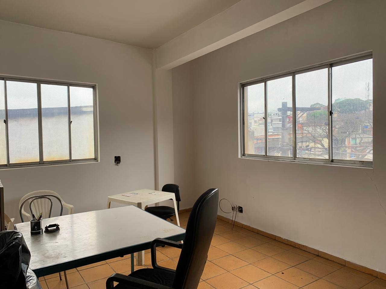Galpão Industrial com 369.6m² para Aluguel e Venda – Diadema
