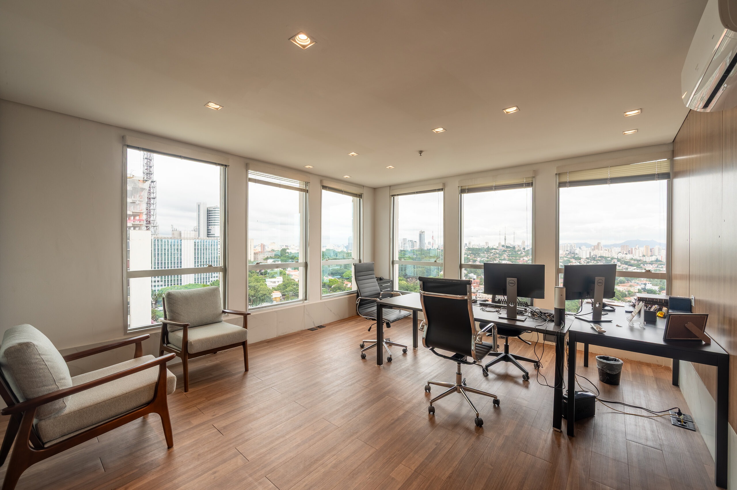 Conjunto Comercial com 310.36m² para Venda – São Paulo