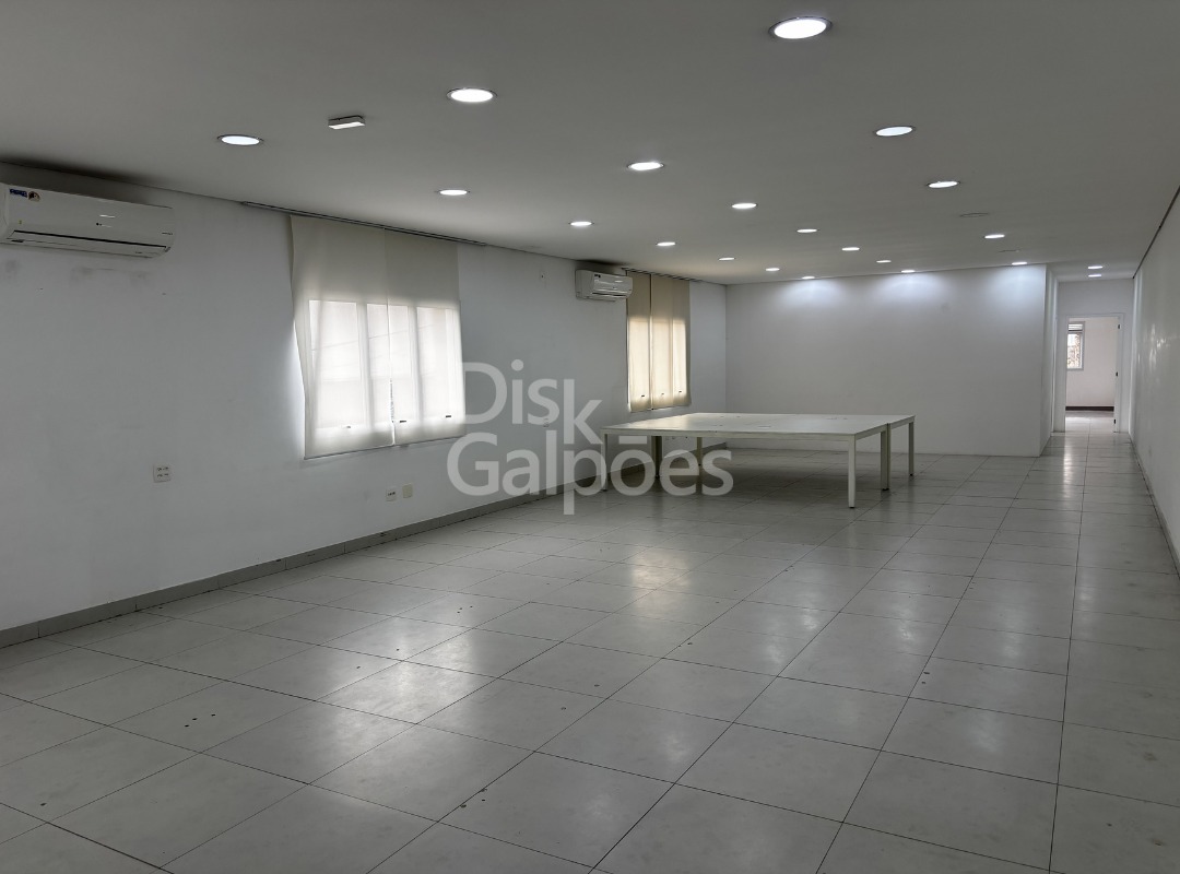 Galpão Comercial com 710m² para Venda – São Paulo