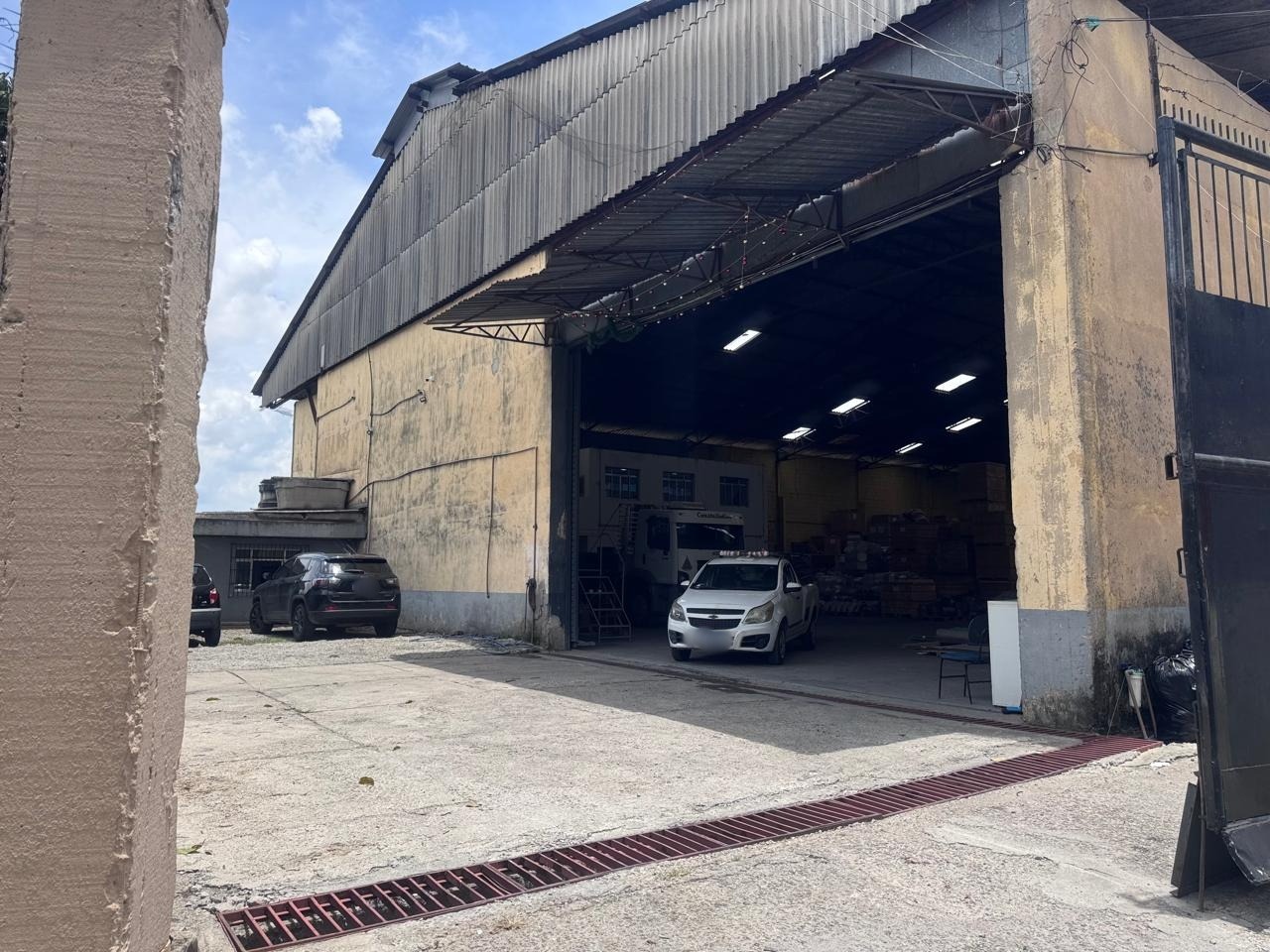Galpão Industrial com 2380m² para Aluguel e Venda – São Paulo