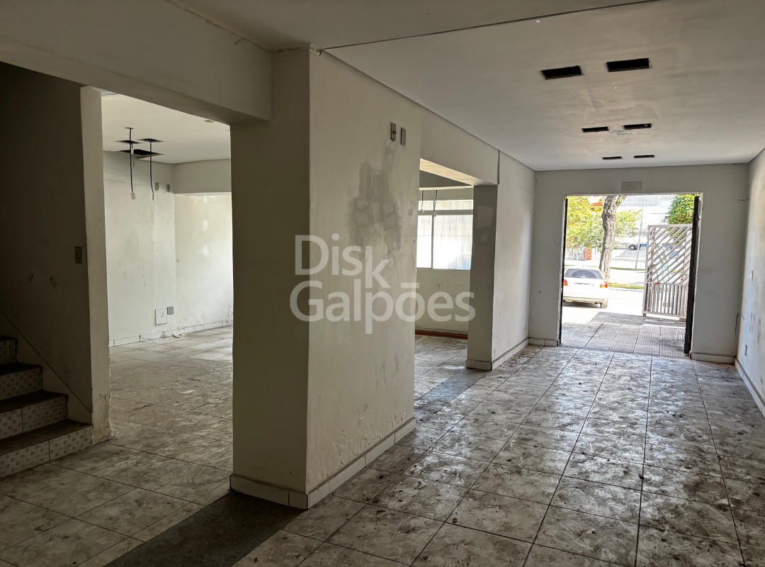 Galpão Comercial com 700m² para Aluguel e Venda – São Paulo