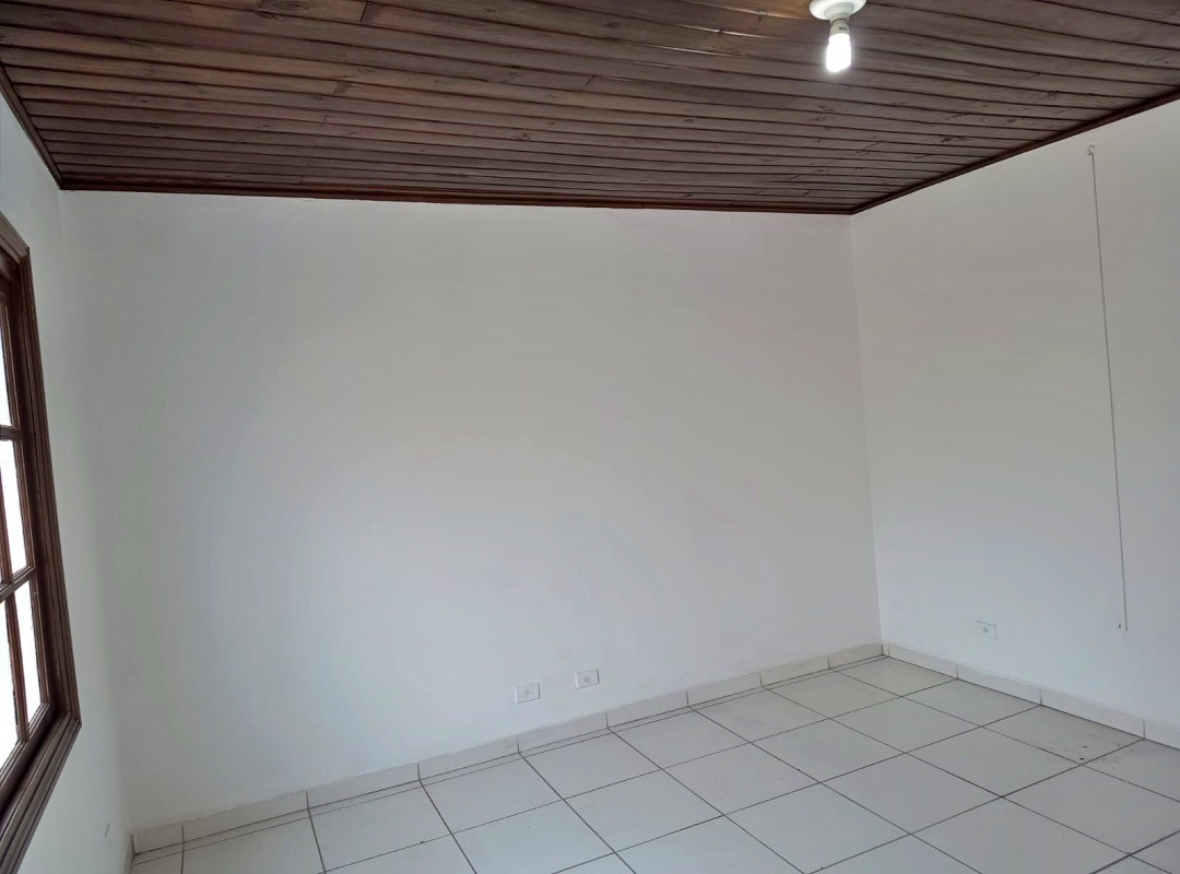 Sala Comercial com 22.98m² para Aluguel – Diadema