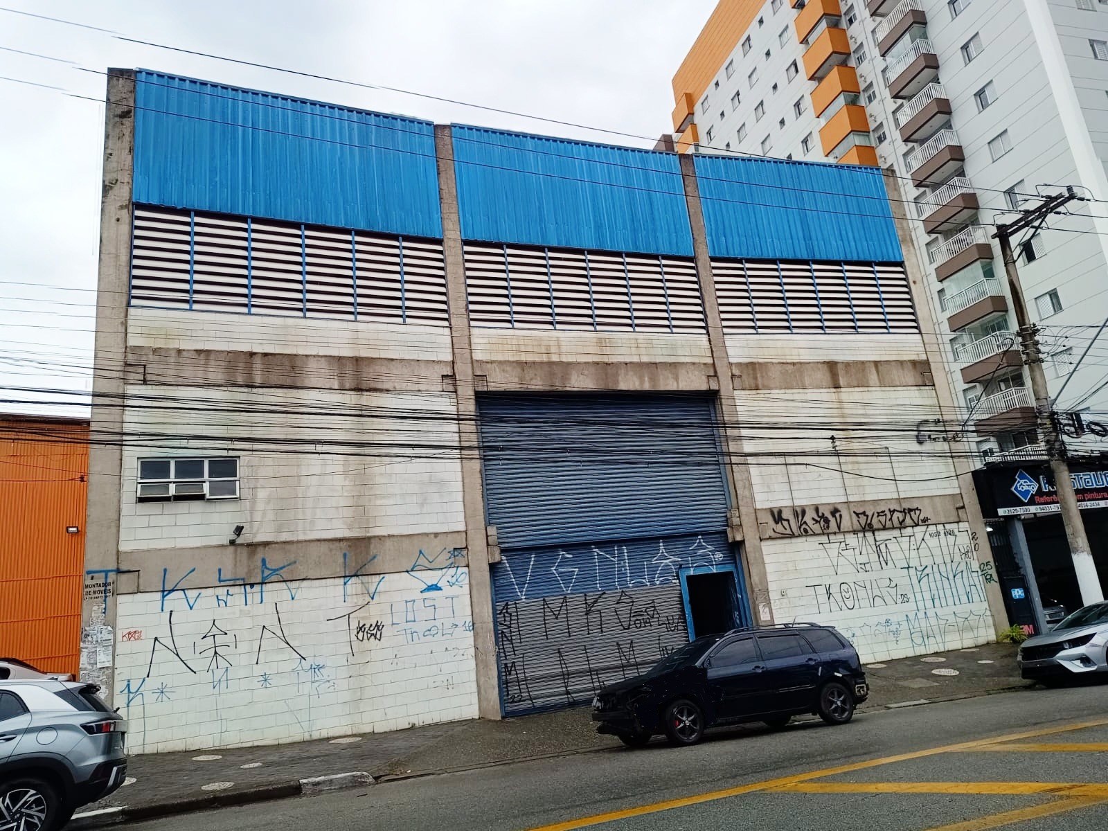 Galpão Comercial com 938.79m² para Aluguel e Venda – Diadema
