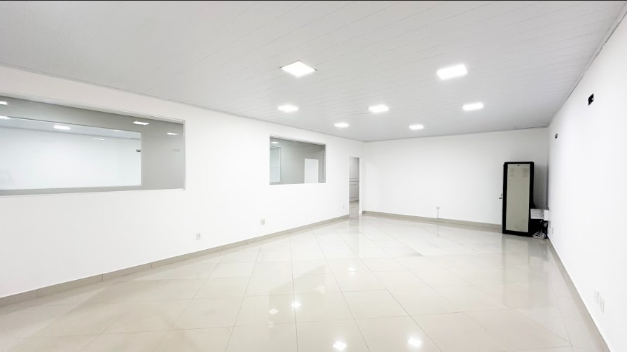Galpão Comercial com 601.08m² para Venda – Santo André