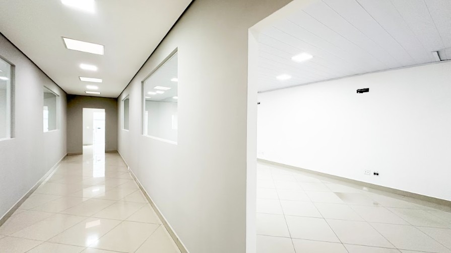 Galpão Comercial com 601.08m² para Venda – Santo André