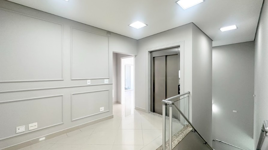 Galpão Comercial com 601.08m² para Venda – Santo André