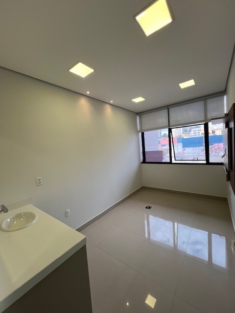 Galpão Comercial com 543.04m² para Aluguel – Diadema
