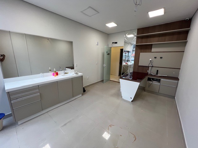 Galpão Comercial com 543.04m² para Aluguel – Diadema