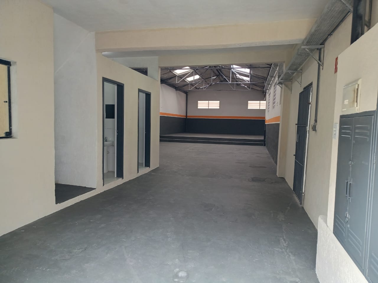 Galpão Industrial com 448.4m² para Aluguel – Diadema