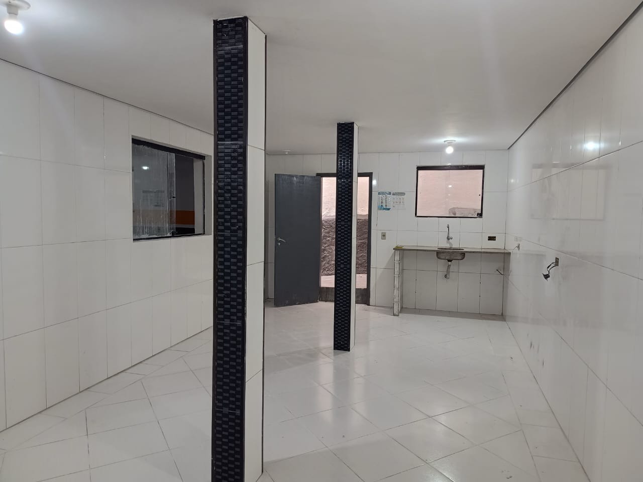 Galpão Industrial com 448.4m² para Aluguel – Diadema