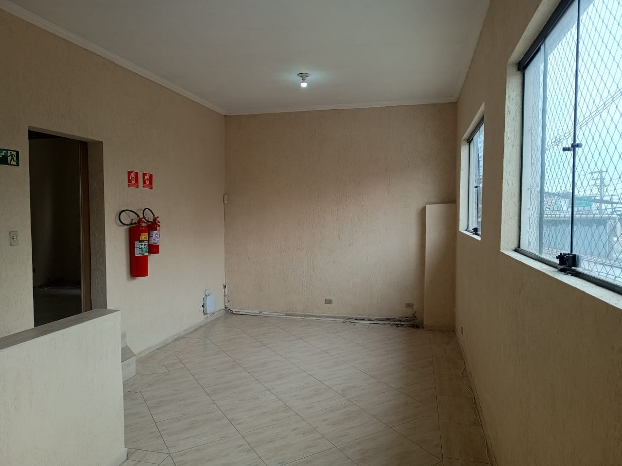 Galpão Industrial com 448.4m² para Aluguel – Diadema