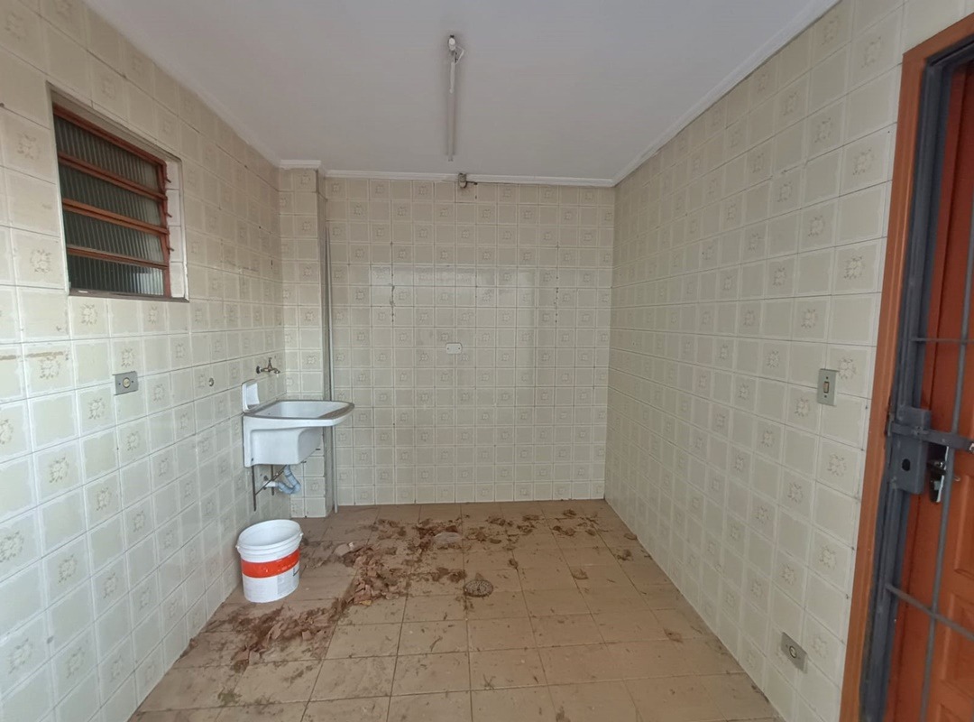 Casa Comercial com 196.76m² para Venda – Diadema