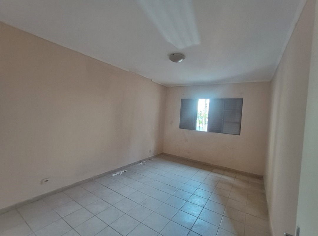 Casa Comercial com 196.76m² para Venda – Diadema