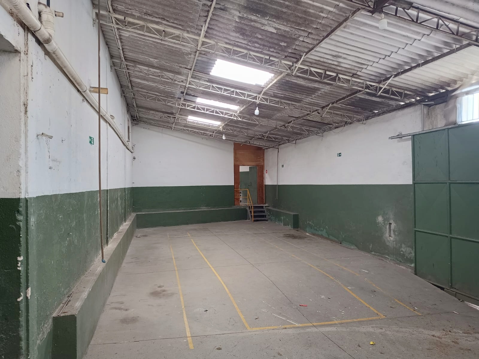 Galpão Industrial com 1049.09m² para Aluguel – São Bernardo do Campo