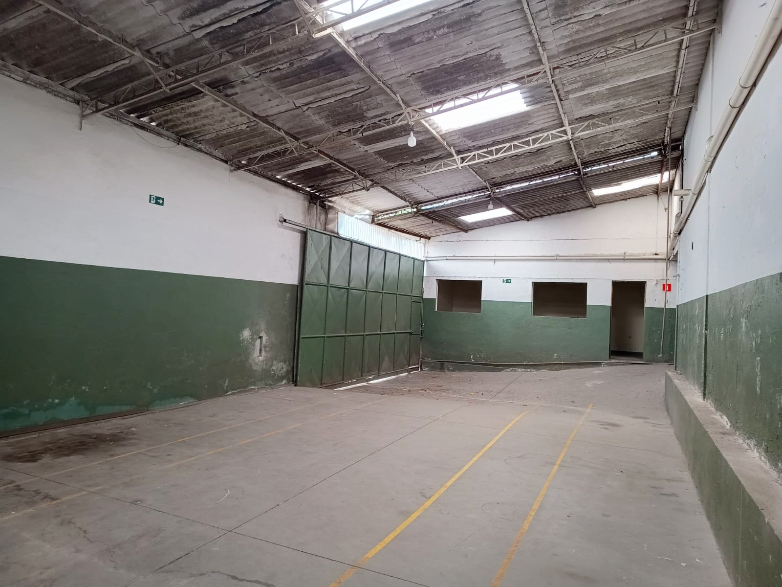 Galpão Industrial com 1049.09m² para Aluguel – São Bernardo do Campo