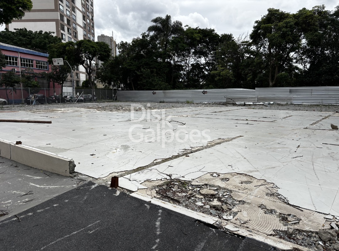 Terrenos e Áreas com 0m² para Aluguel – São Paulo